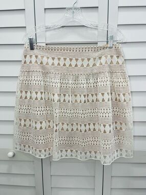 BCBG Women's Cream Lace Overlay A-Line Layered & Lined Mini Skirt Size 10